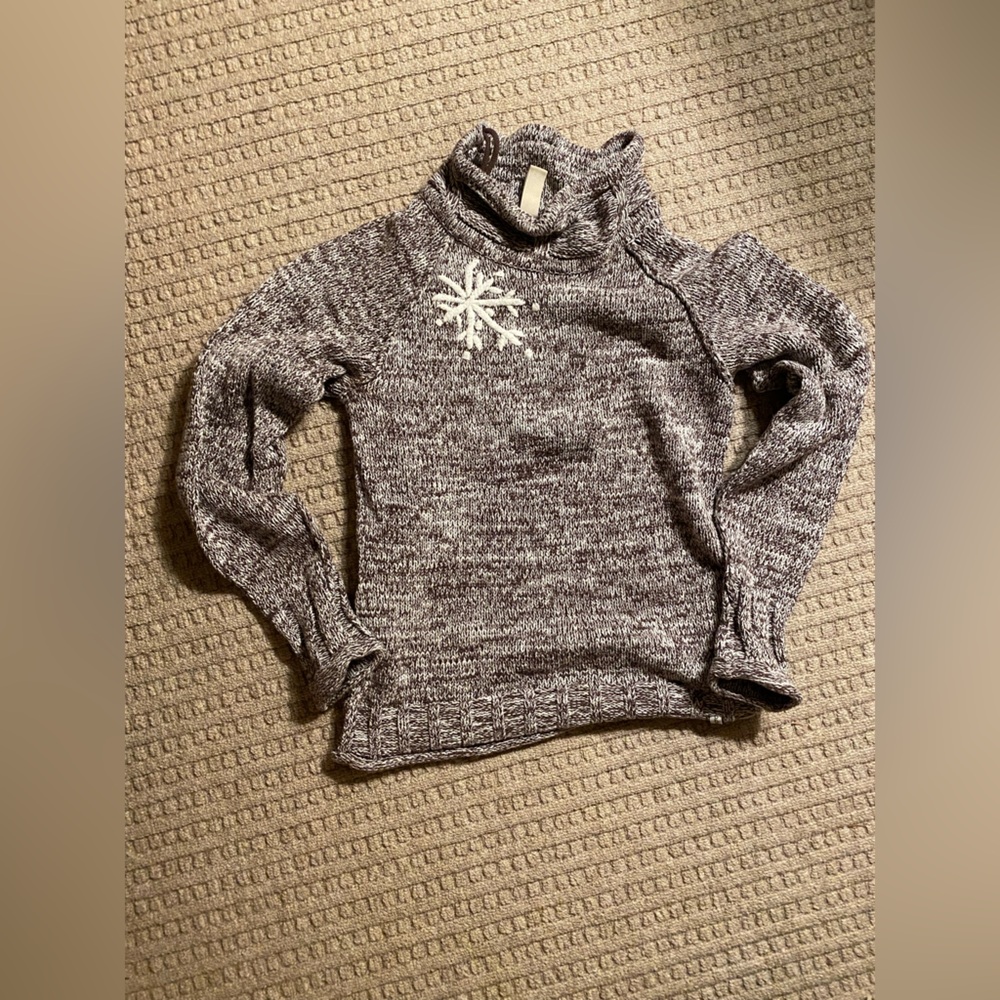Adorable Obermeyer Après Ski Sweater - mock neck, ribbed, rolled hem and cuffs